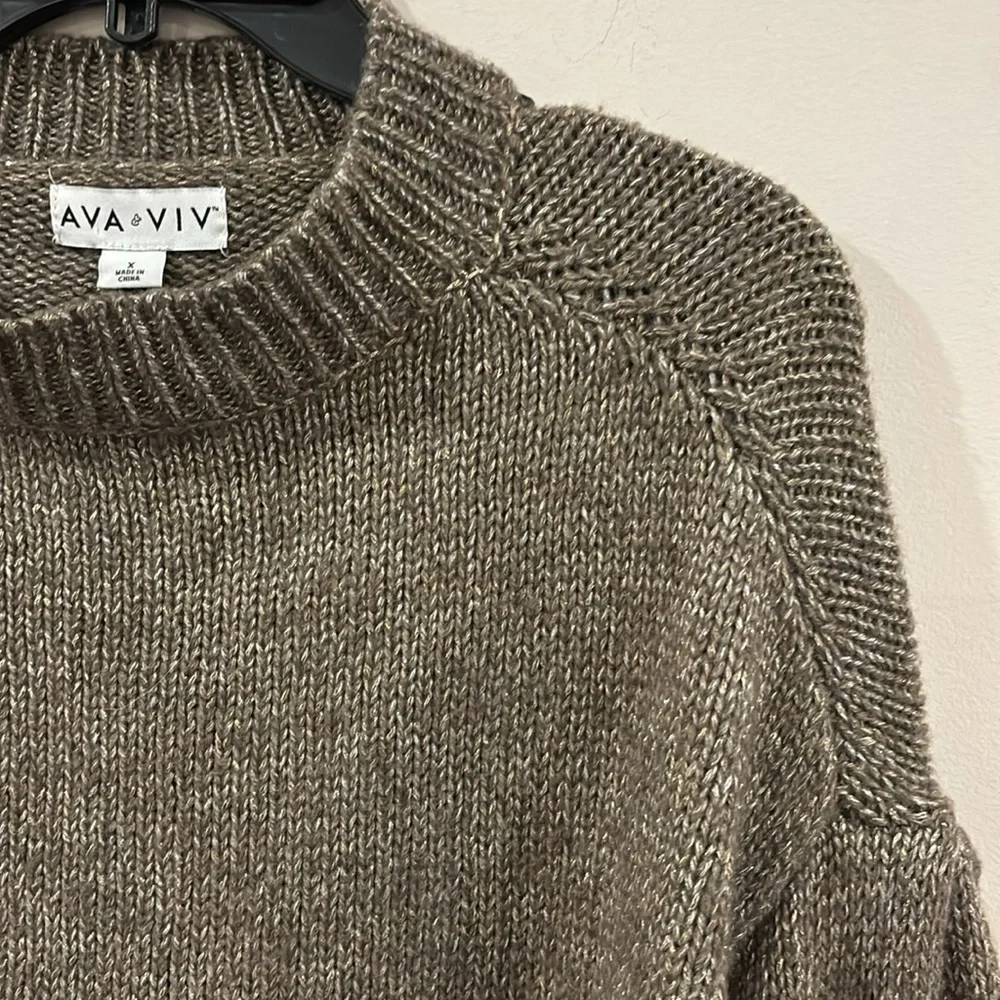 AVA & VIV Metallic Golden Fancy Holiday Size 1X Knit Sweater - Picture 7 of 10
